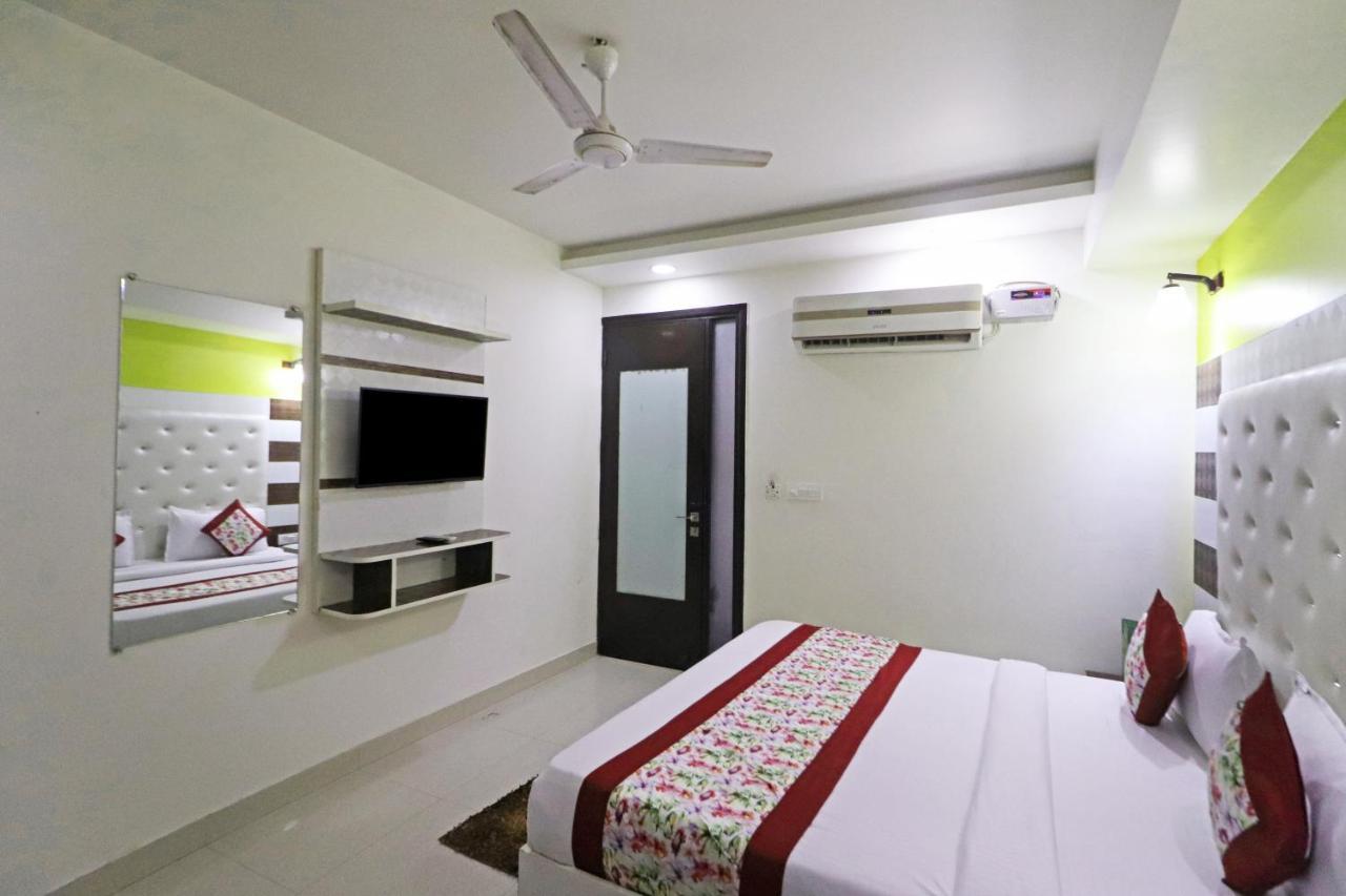 Hotel Inn Suites - Delhi Airport Neu-Delhi Exterior foto