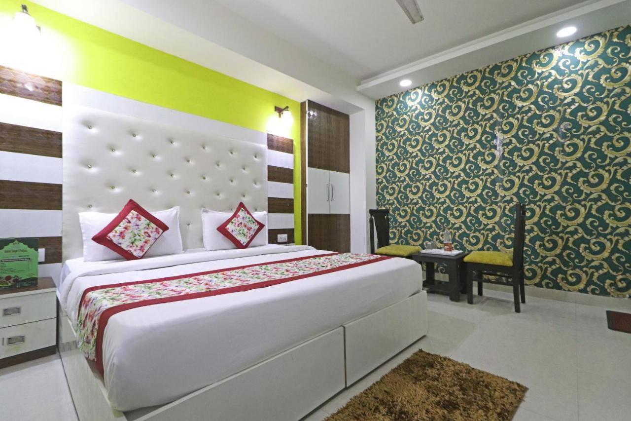 Hotel Inn Suites - Delhi Airport Neu-Delhi Exterior foto