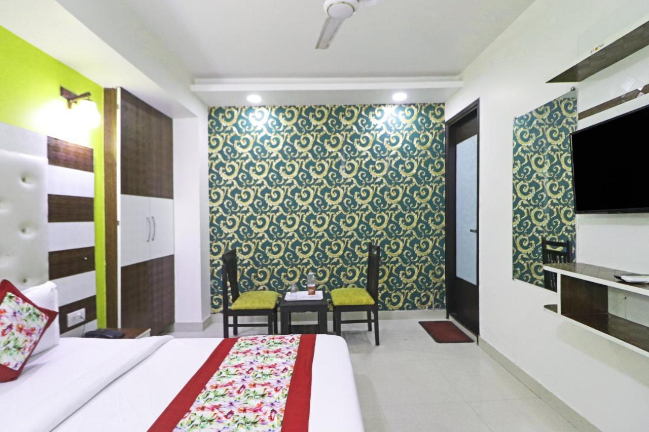 Hotel Inn Suites - Delhi Airport Neu-Delhi Exterior foto